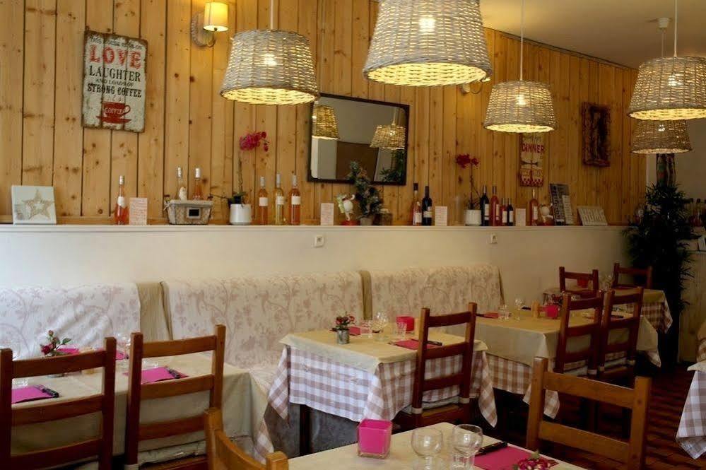 Logis Hotel La Cle Des Songes Pierrefeu-du-Var Eksteriør billede